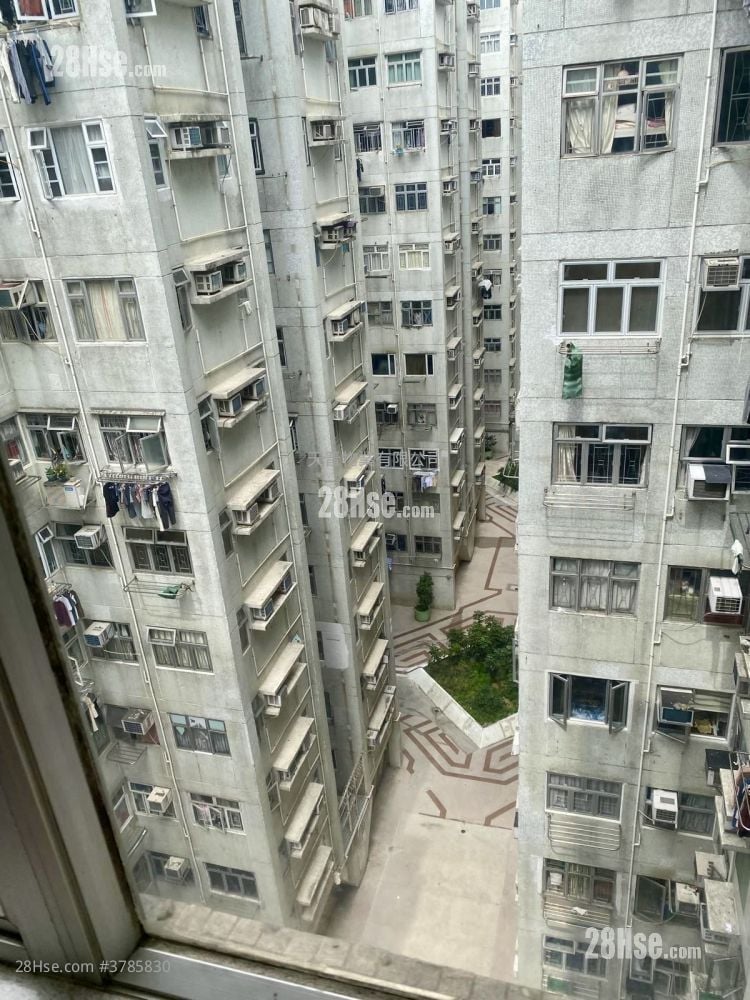 Wyler Garden Sell 2 Bedrooms , 1 Bathroom 336 ft²