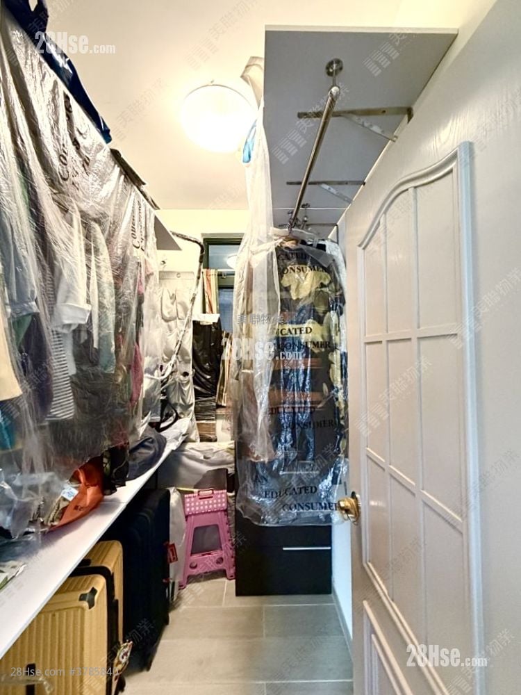 Villa Esplanada Sell 3 Bedrooms , 2 Bathrooms 829 ft²