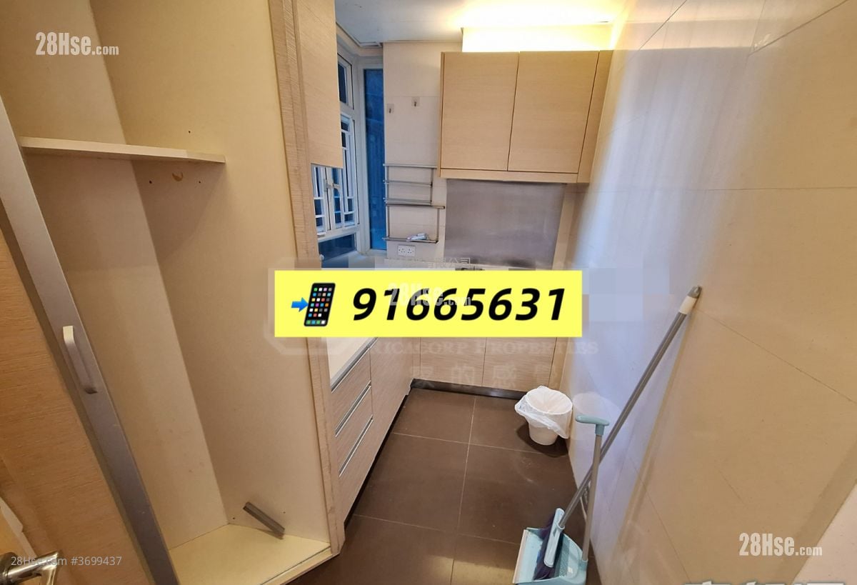 Lions Rise Sell 3 Bedrooms , 2 Bathrooms 715 ft²