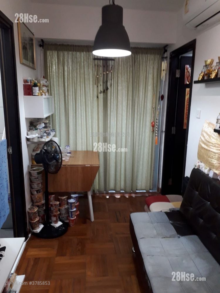 Kellet Court Sell 2 Bedrooms , 1 Bathroom 296 ft²