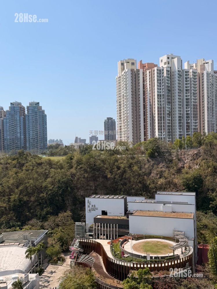 Faerie Court Sell 2 Bedrooms , 1 Bathroom 309 ft²