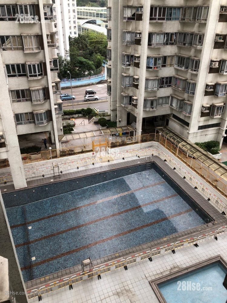 Grandeur Garden Rental 2 Bedrooms , 1 Bathroom 314 ft²