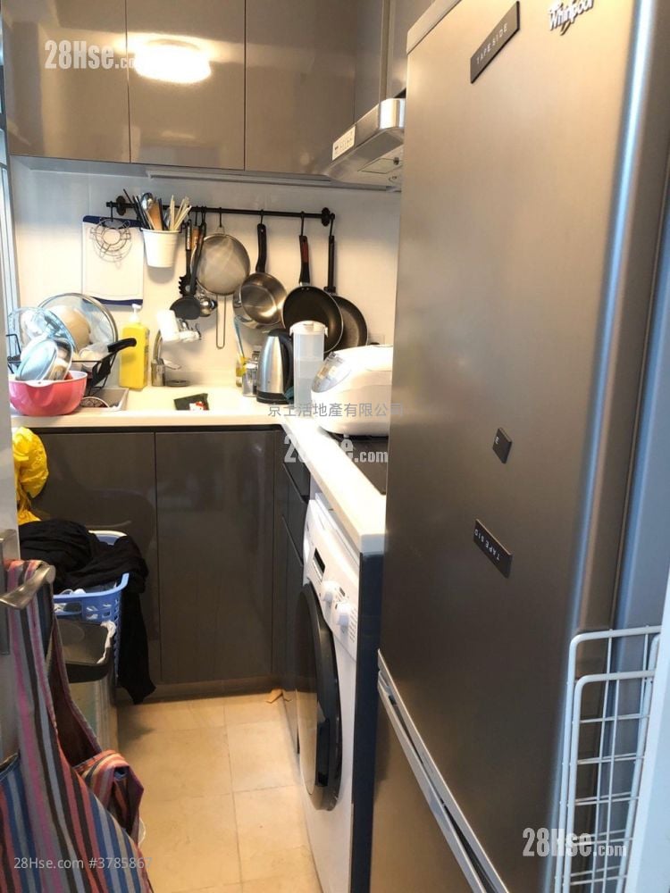 Grandeur Garden Rental 2 Bedrooms , 1 Bathroom 314 ft²