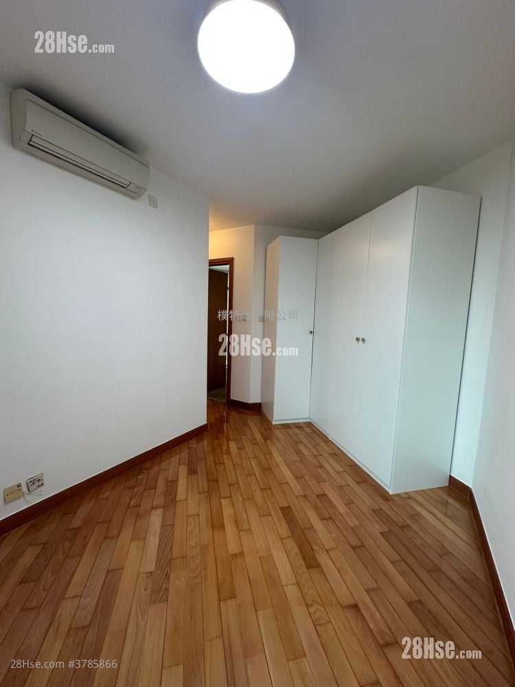 Sorrento Rental 3 Bedrooms , 2 Bathrooms 853 ft²