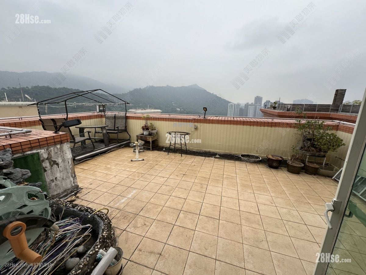 倚岭南庭 售盘 4 房 1,100 平方尺