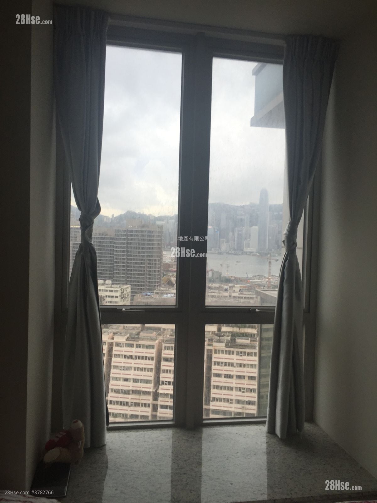 The Coronation Sell 1 Bedroom , 1 Bathroom 459 ft²