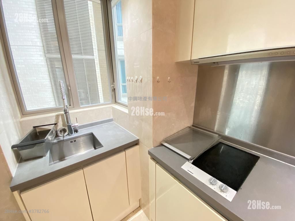 The Coronation Sell 1 Bedroom , 1 Bathroom 459 ft²