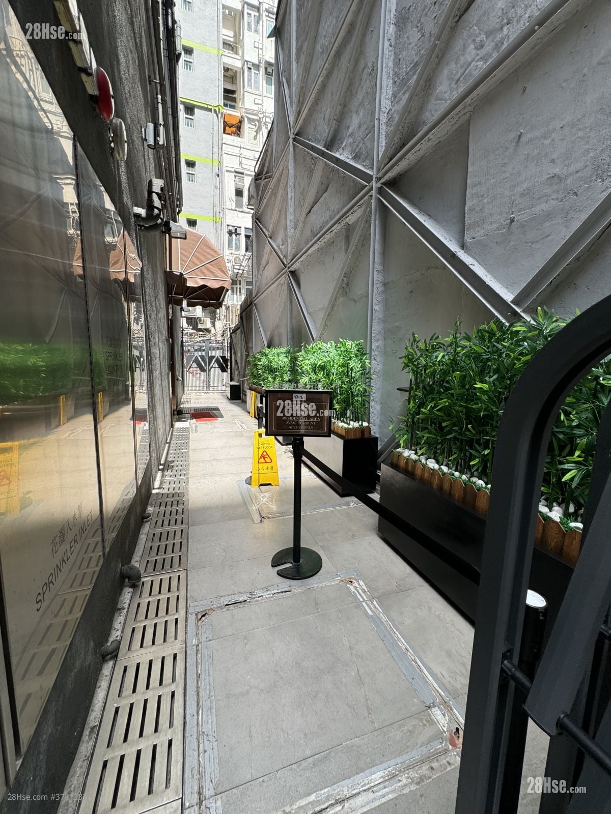 Ava62 Sell Studio , 1 Bathroom 200 ft²