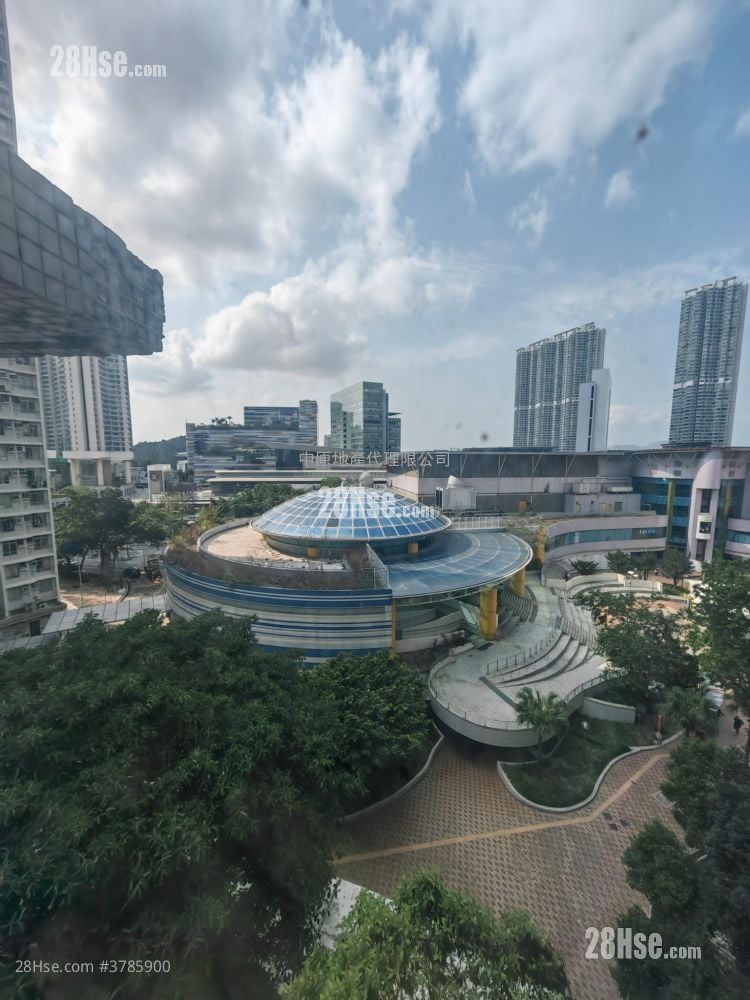 Yu Tung Court Sell 3 Bedrooms 601 ft²