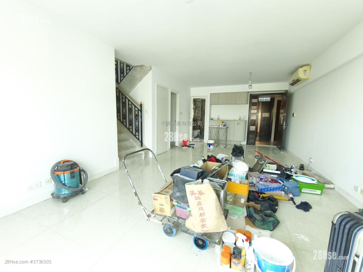 Le Chateau Rental 4 Bedrooms , 4 Bathrooms 1,490 ft²