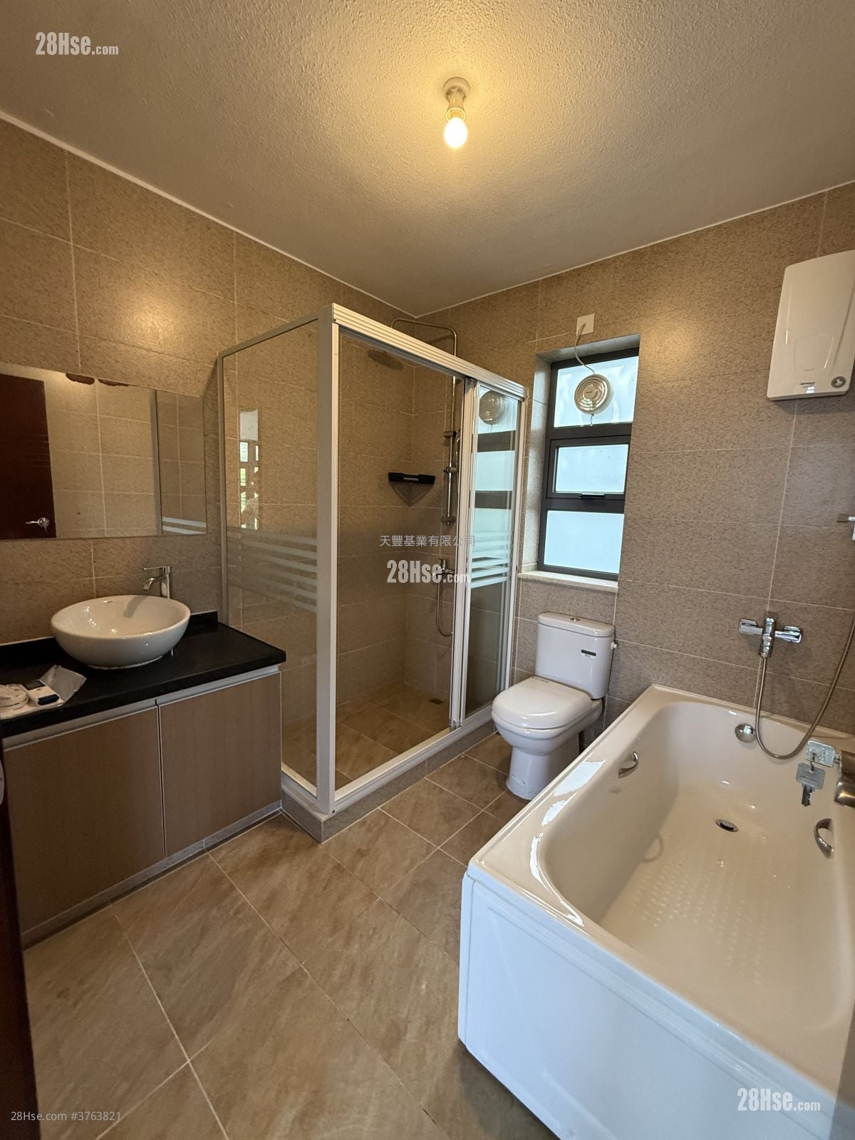 Tai Lam Wu Rental 5+ Bedrooms , 5+ Bathrooms 1,400 ft²