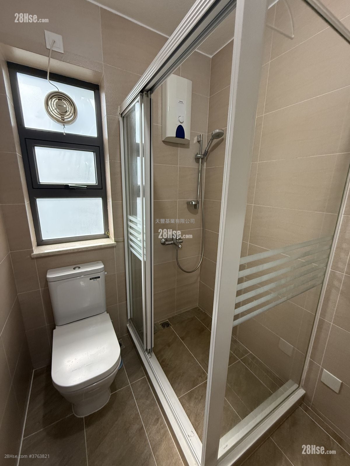 Tai Lam Wu Rental 5+ Bedrooms , 5+ Bathrooms 1,400 ft²