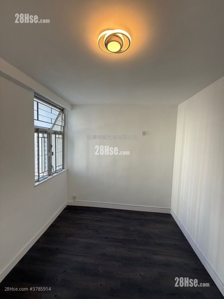 Taikoo Shing Rental 3 Bedrooms , 2 Bathrooms 580 ft²