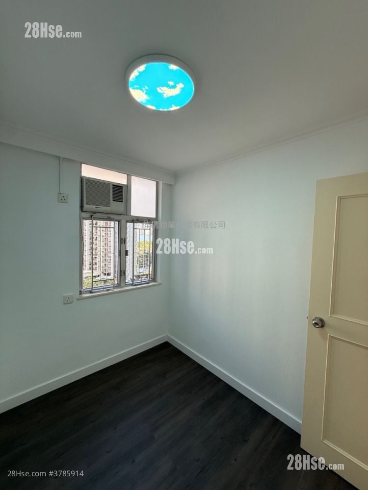 Taikoo Shing Rental 3 Bedrooms , 2 Bathrooms 580 ft²