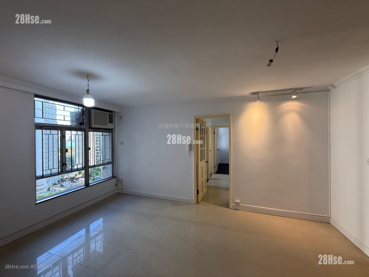 Taikoo Shing Rental 3 Bedrooms , 2 Bathrooms 580 ft²