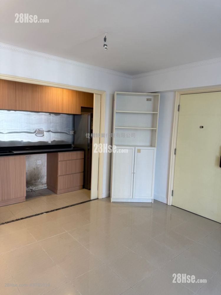 Taikoo Shing Rental 3 Bedrooms , 2 Bathrooms 580 ft²