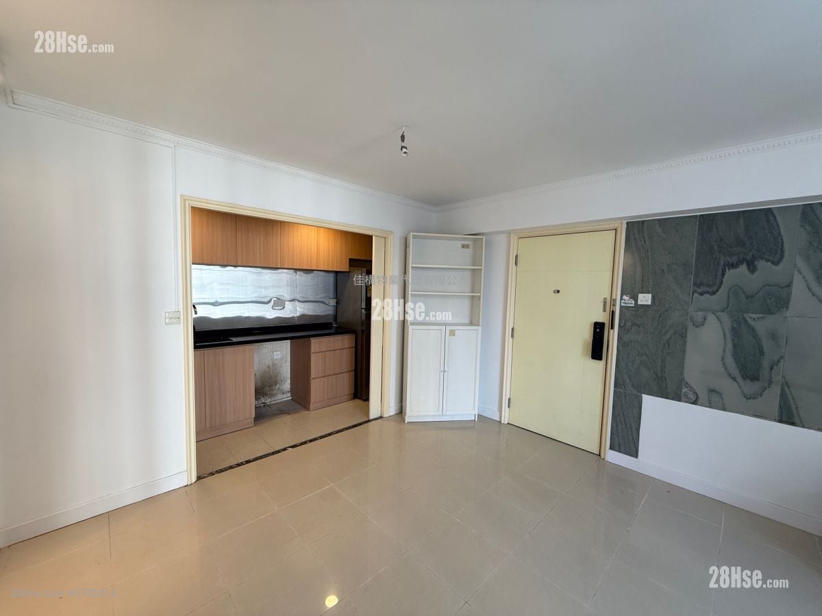 Taikoo Shing Rental 3 Bedrooms , 2 Bathrooms 580 ft²