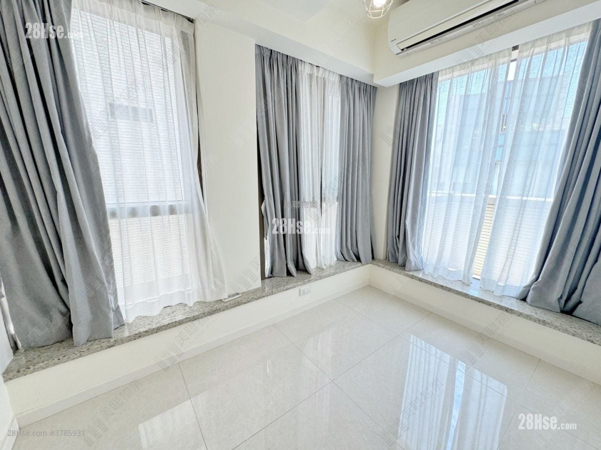 意花园 租盘 4 房 , 4 浴室 1,646 平方尺