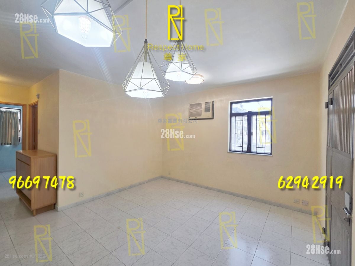 Village Rental 3 Bedrooms , 2 Bathrooms 700 ft²
