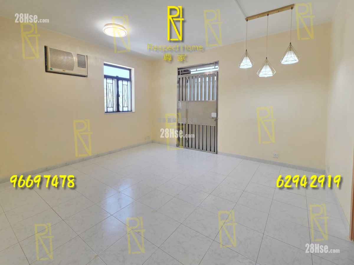 Village Rental 3 Bedrooms , 2 Bathrooms 700 ft²