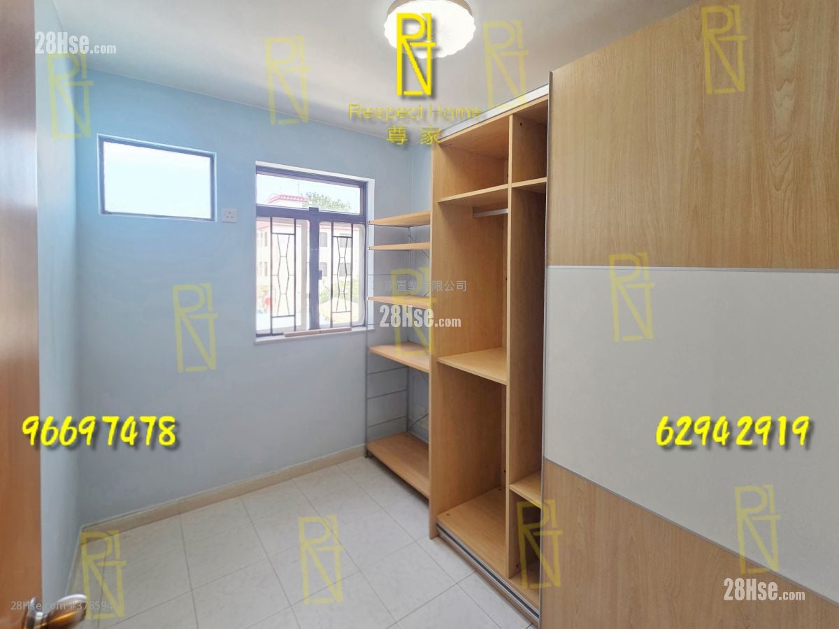 Village Rental 3 Bedrooms , 2 Bathrooms 700 ft²