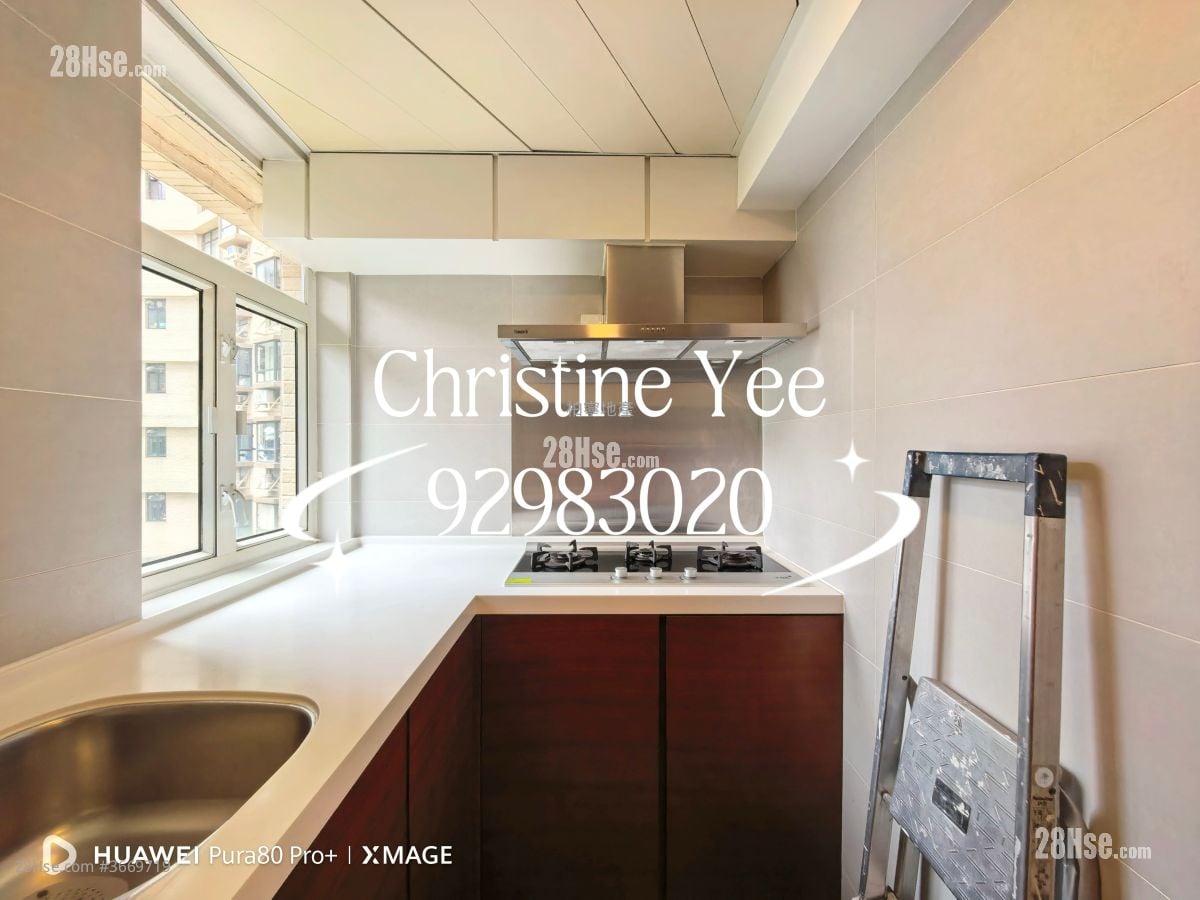 Ronsdale Garden Rental 3 Bedrooms , 2 Bathrooms 694 ft²