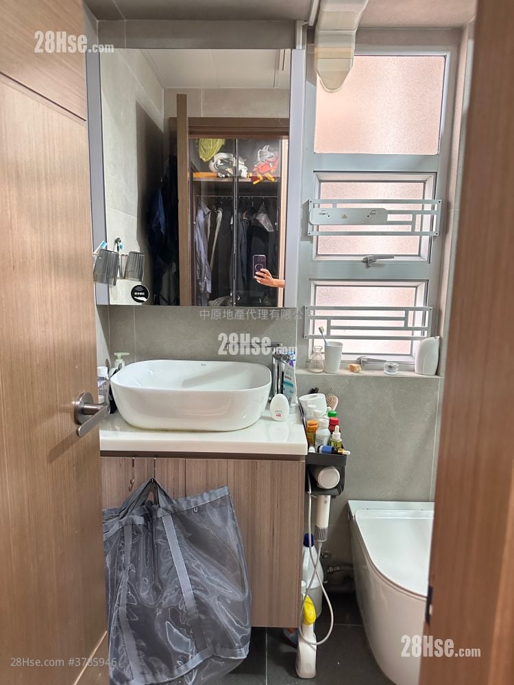 Greenfield Garden Sell 2 Bedrooms , 1 Bathroom 451 ft²