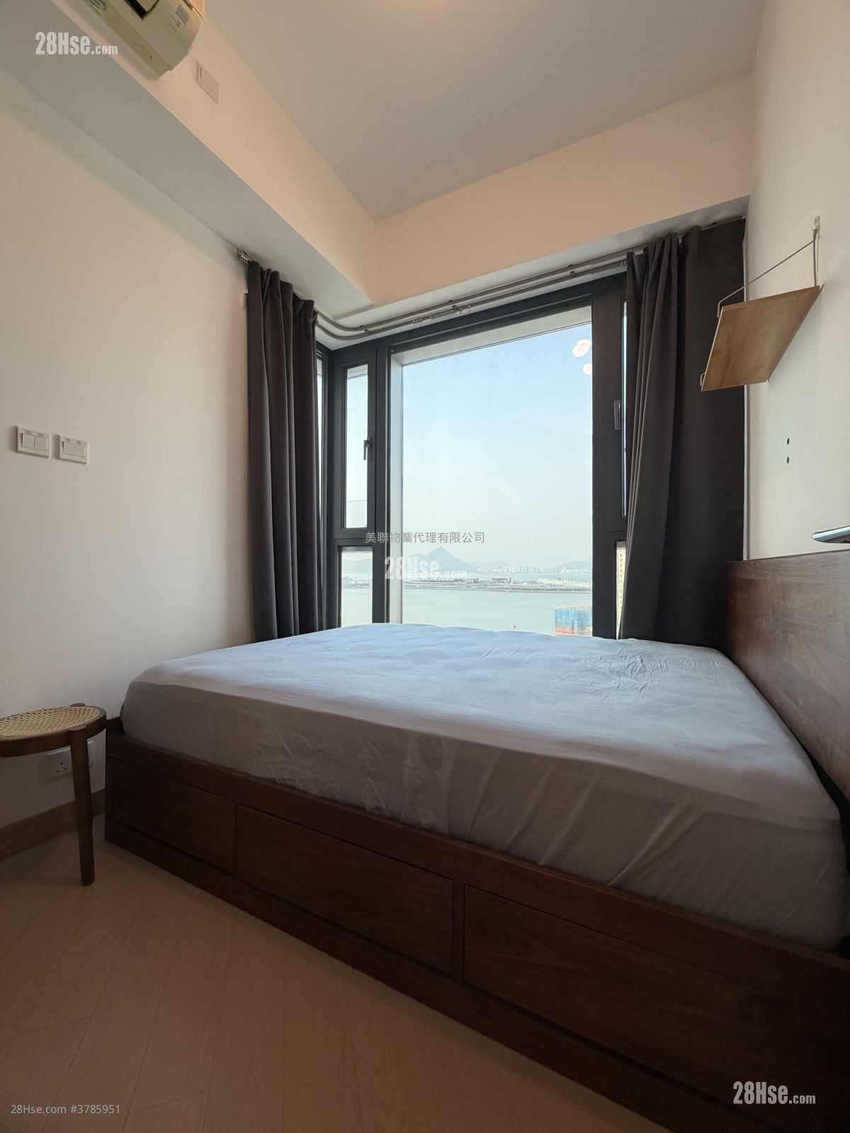 Century Link Sell 3 Bedrooms , 2 Bathrooms 639 ft²