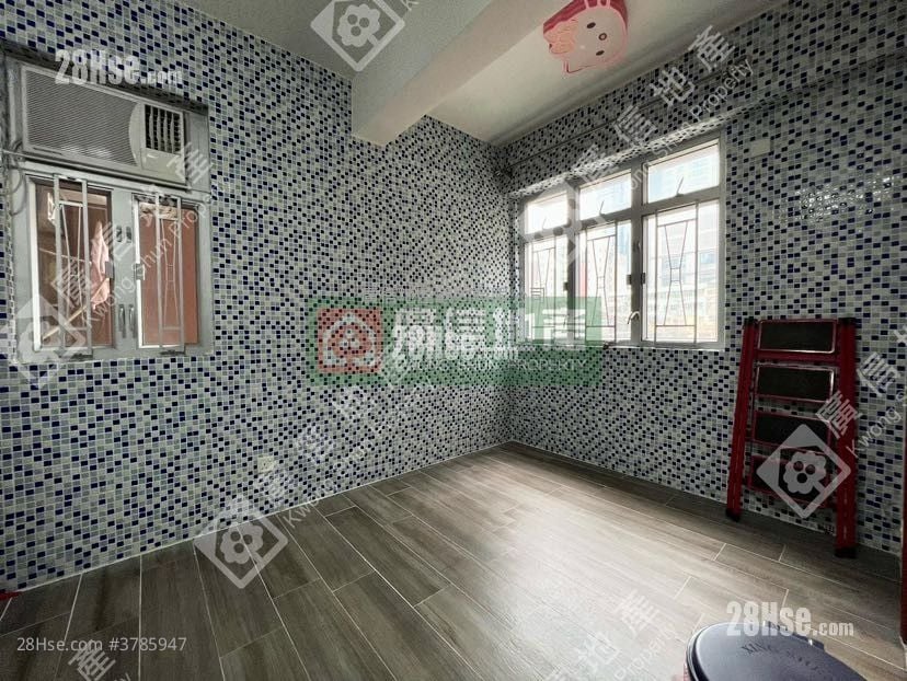 Shun King Building Sell 1 Bedroom , 1 Bathroom