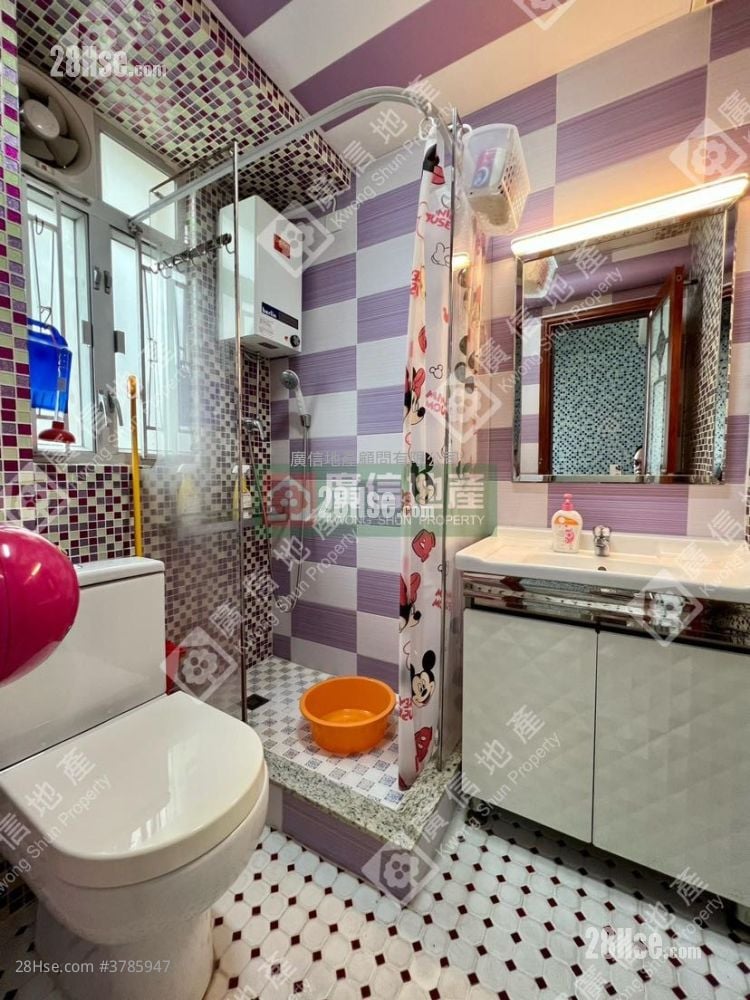 Shun King Building Sell 1 Bedroom , 1 Bathroom