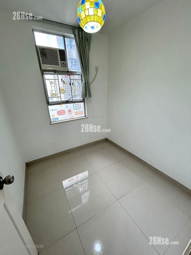 景峰花园 售盘 2 房 , 1 浴室 405 平方尺