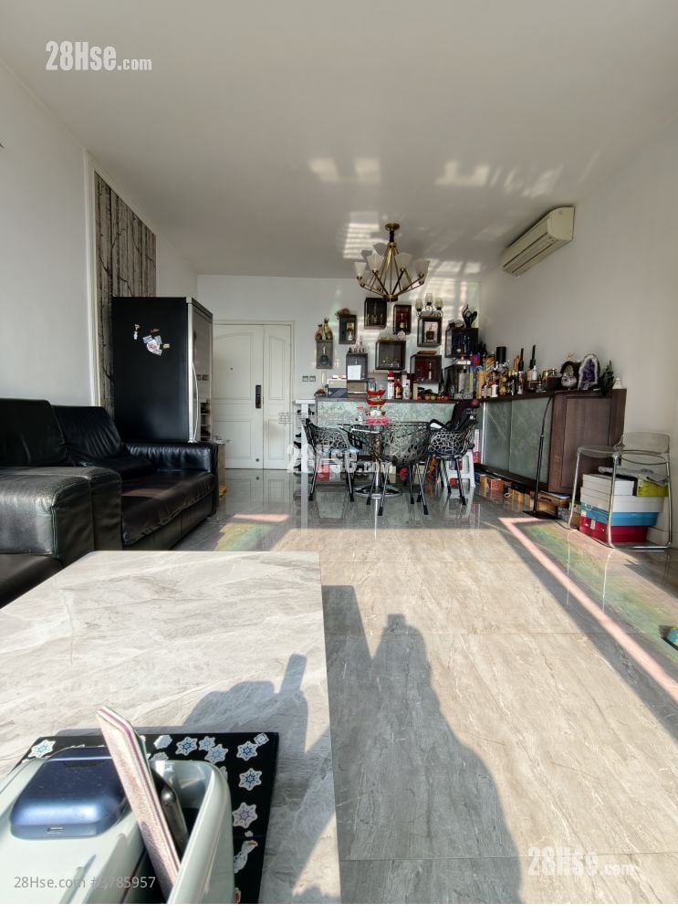 Palatial Coast Sell 3 Bedrooms , 3 Bathrooms 1,212 ft²