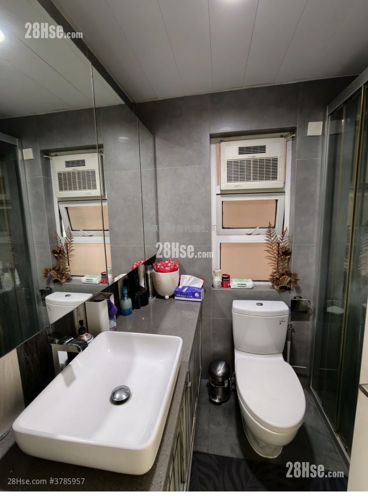 Palatial Coast Sell 3 Bedrooms , 3 Bathrooms 1,212 ft²