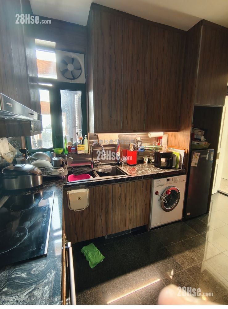 Palatial Coast Sell 3 Bedrooms , 3 Bathrooms 1,212 ft²