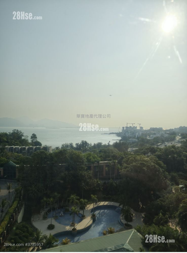 Palatial Coast Sell 3 Bedrooms , 3 Bathrooms 1,212 ft²