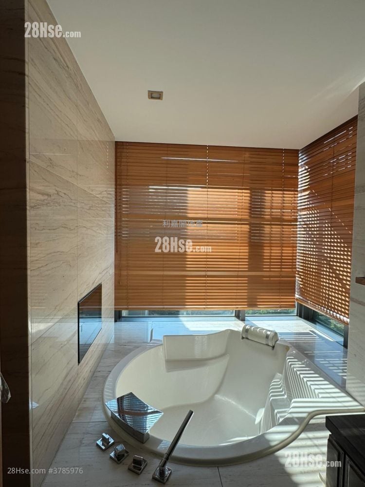 峻弦 租盘 4 房 1,668 平方尺