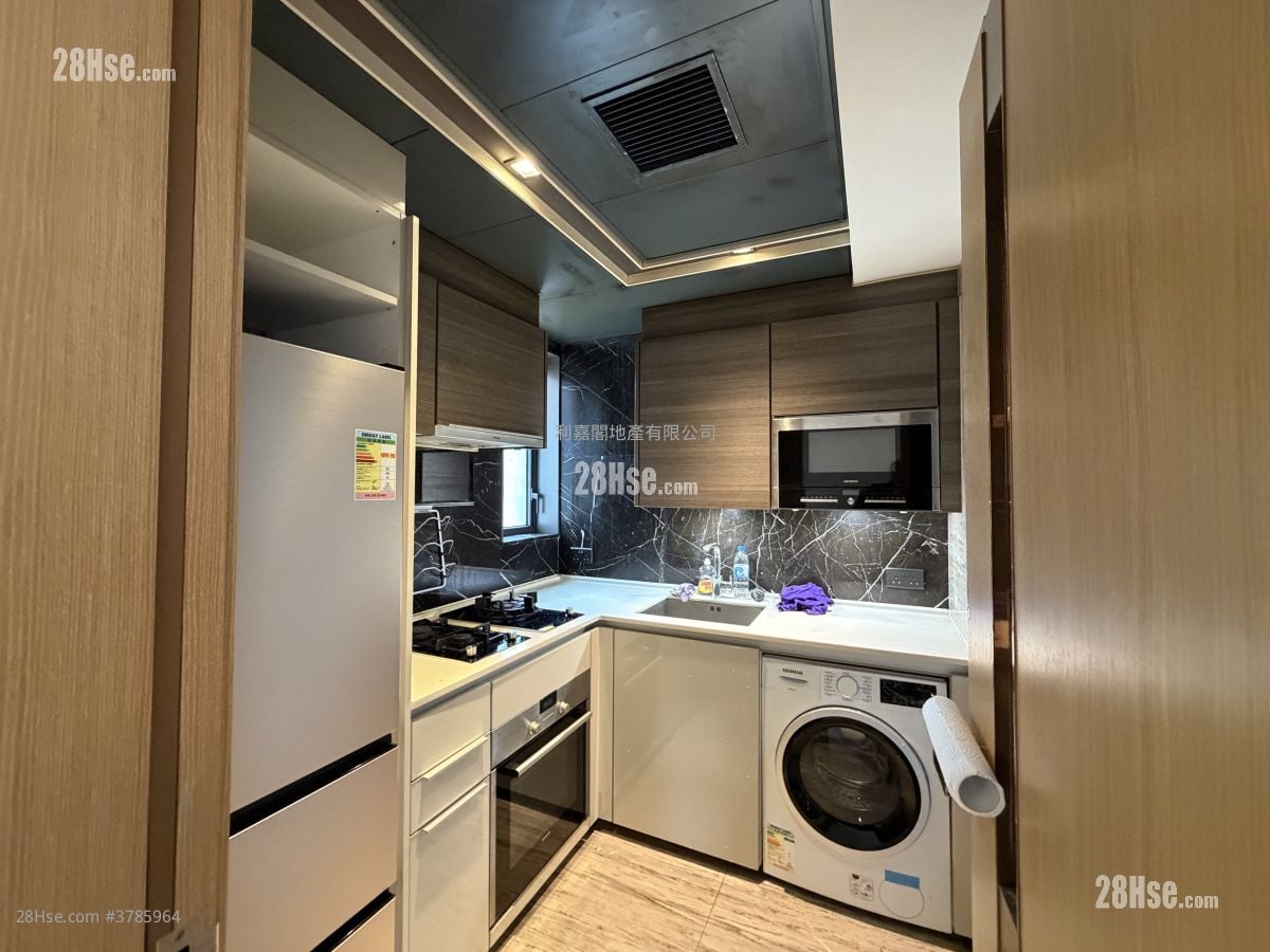 The Wings Sell 3 Bedrooms , 2 Bathrooms 699 ft²