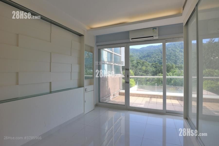 Jc Castle Rental 3 Bedrooms , 2 Bathrooms 930 ft²