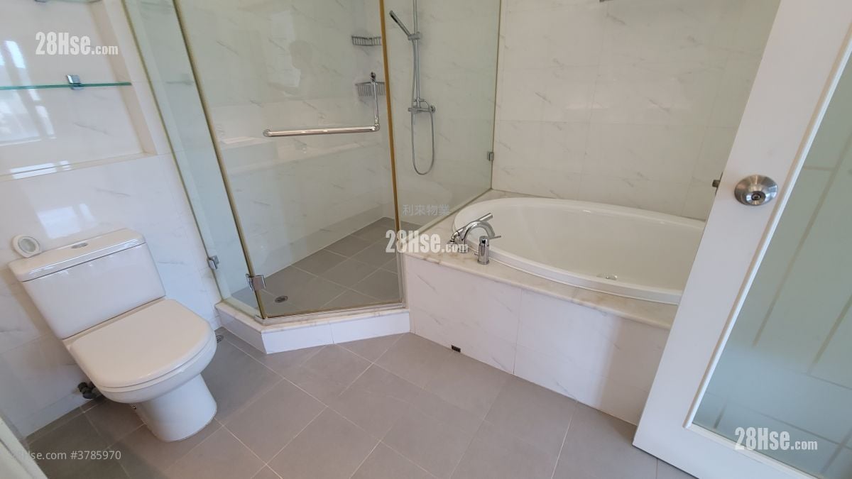 Discovery Bay Sell 4 Bedrooms , 3 Bathrooms 1,787 ft²