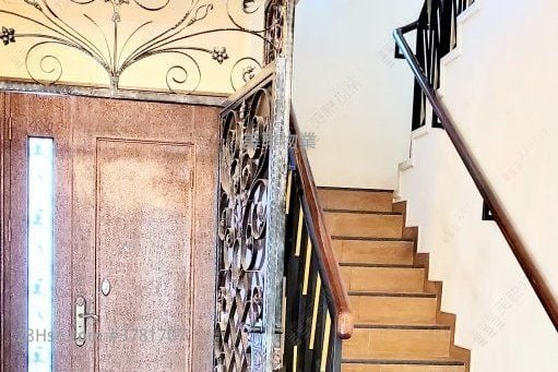 Miami Crescent Rental 2,236 ft²