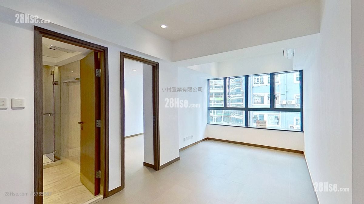 living room: Takan Lodge Rental 1 Bedroom , 1 Bathroom 417 ft²