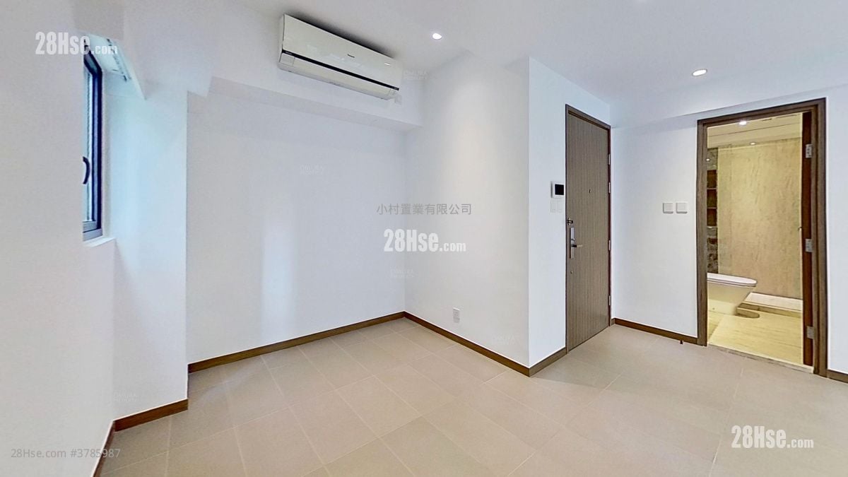 living room: Takan Lodge Rental 1 Bedroom , 1 Bathroom 417 ft²