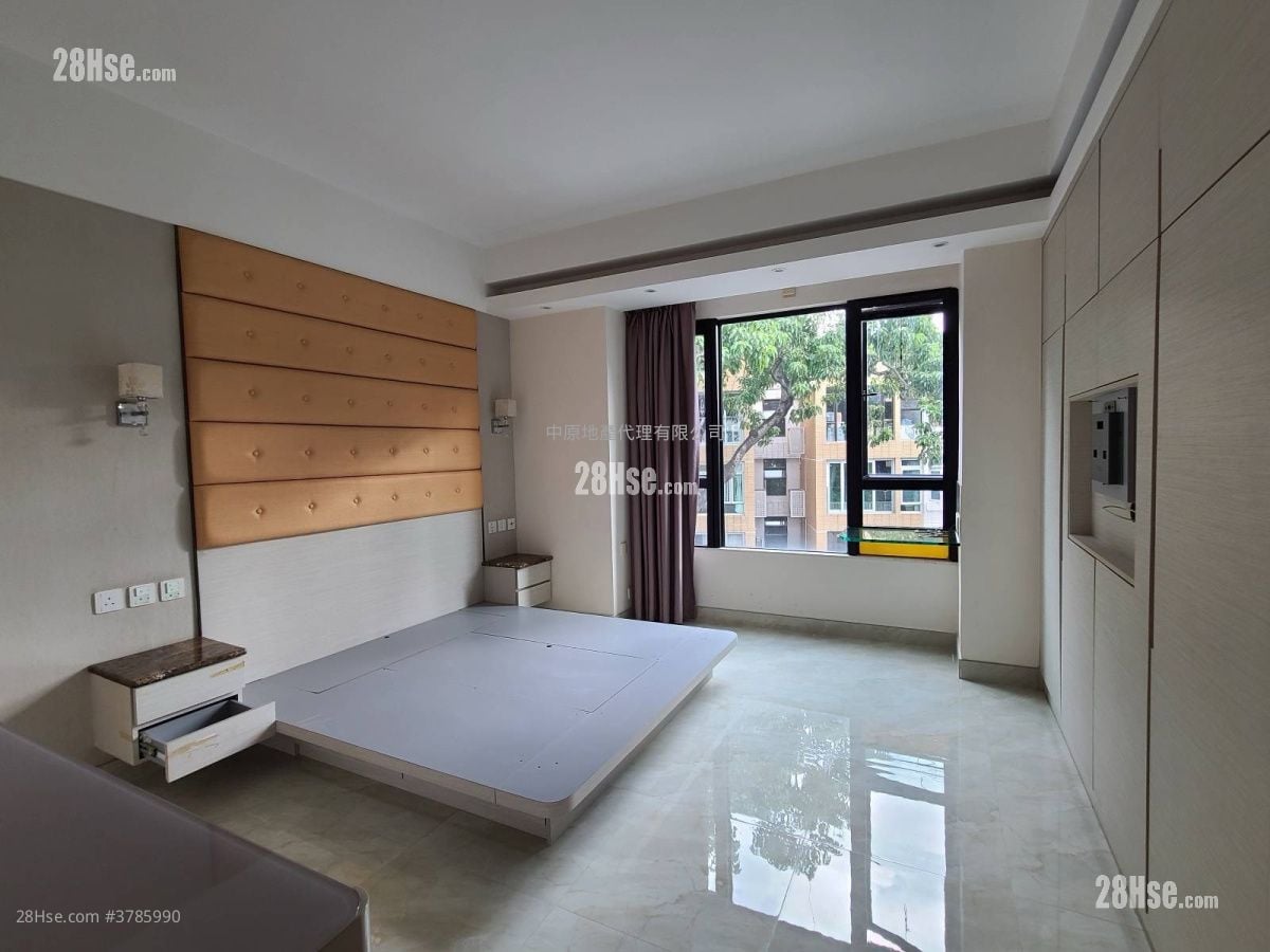 Conwell Villa Sell 3 Bedrooms 1,802 ft²