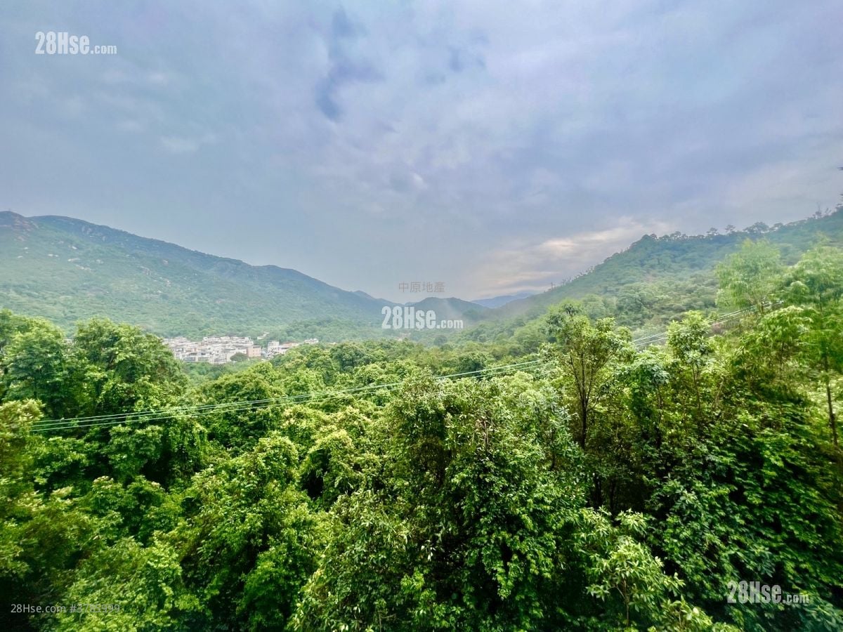 Le Pont Sell 3 Bedrooms 781 ft²