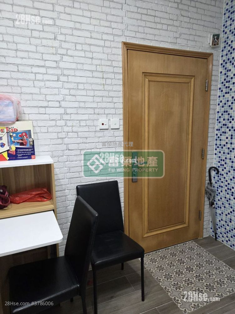 Shun King Building Sell 1 Bedroom , 1 Bathroom 220 ft²