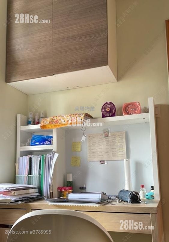 Choi Po Court Sell 2 Bedrooms , 1 Bathroom 438 ft²