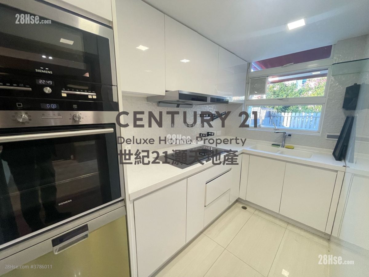 龙成堡 售盘 3 房 , 2 浴室 930 平方尺