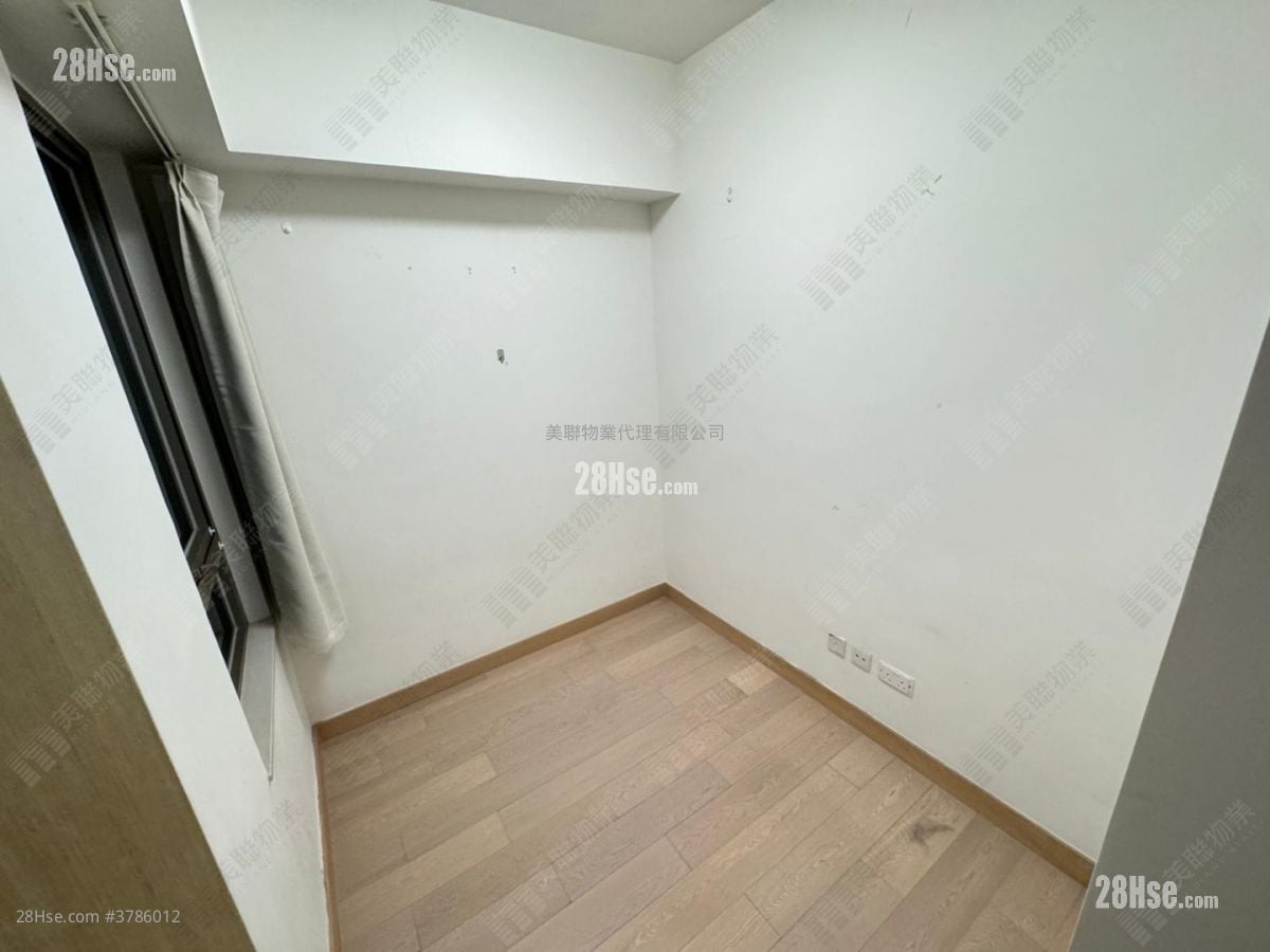 朗屏8号 售盘 2 房 500 平方尺