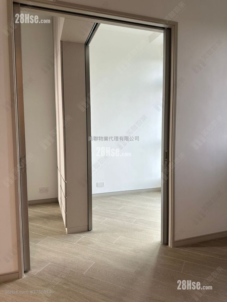 晓柏峰 售盘 2 房 , 1 浴室 305 平方尺