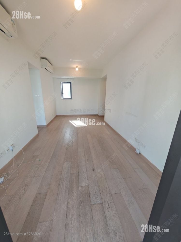 朗城滙 售盘 3 房 736 平方尺